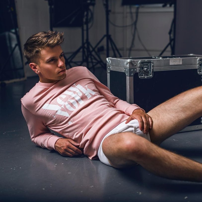 Adam Jakubowski Naked with Enrico Lavigne