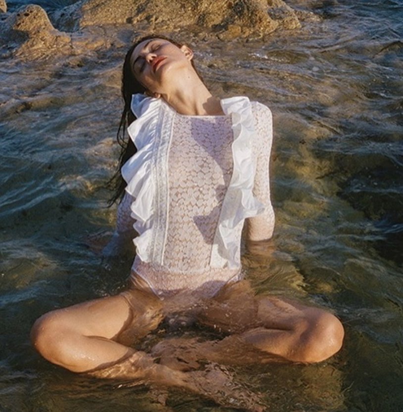 Fibi Tonkin Erotic scenes