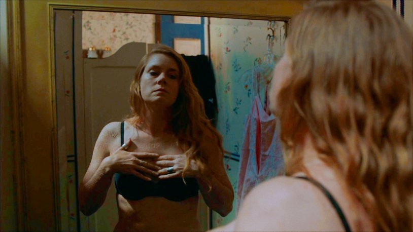 Amy Adams intimate scenes