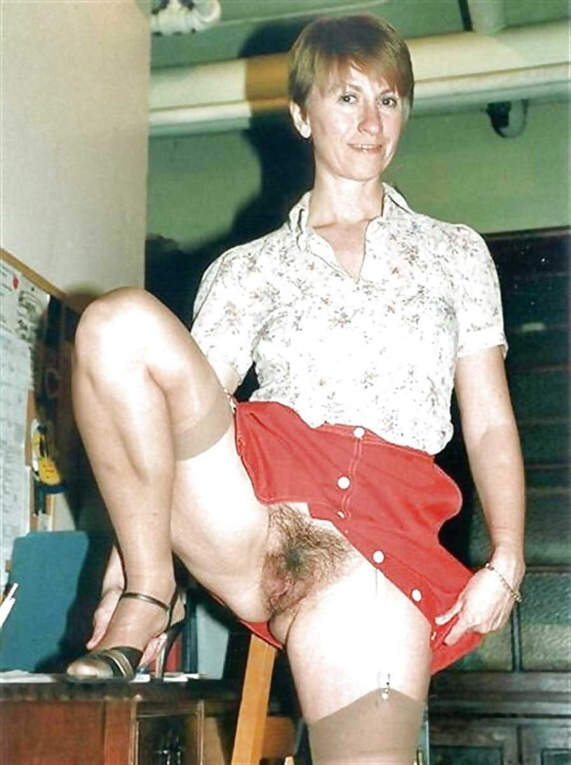 Hidden camera under a skirt hairy retro
