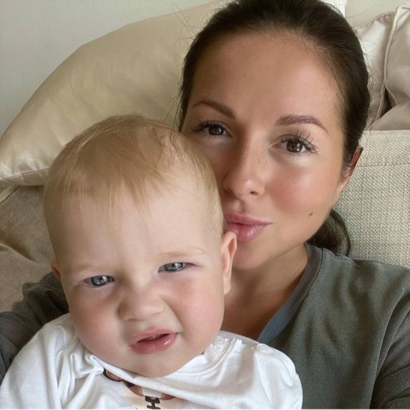 The chest of Lena Miro