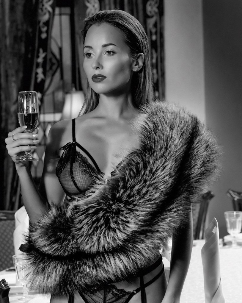 Valeria Rysyukova fur fur