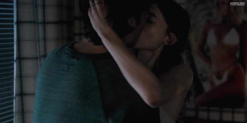 Natalia Dyer photo naked