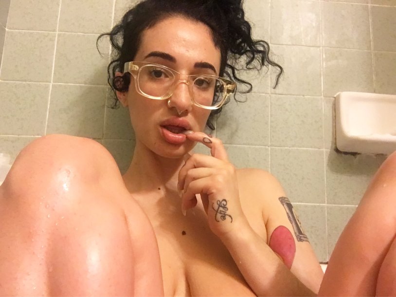 Tits Arabella Rafael Sholya