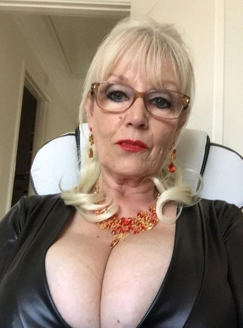 Big natural Granny tits