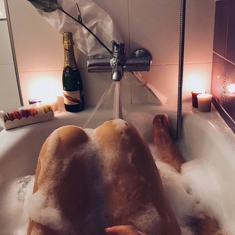 Costumes of Colombian bike lines