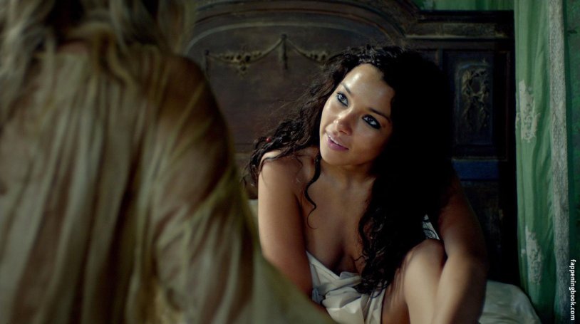 Clara Padget bed scenes