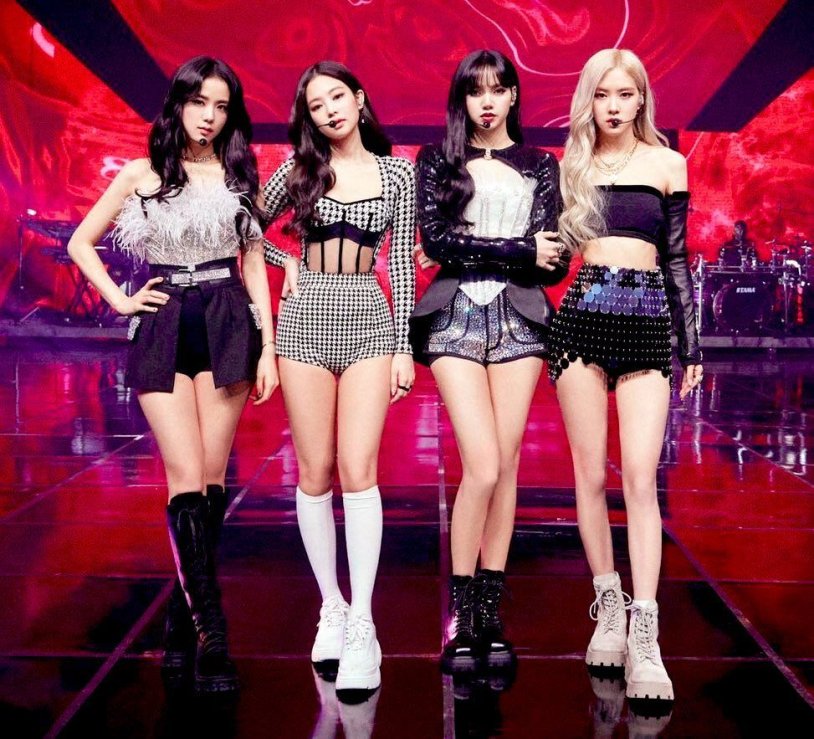 Black Pink Fox and Jenny