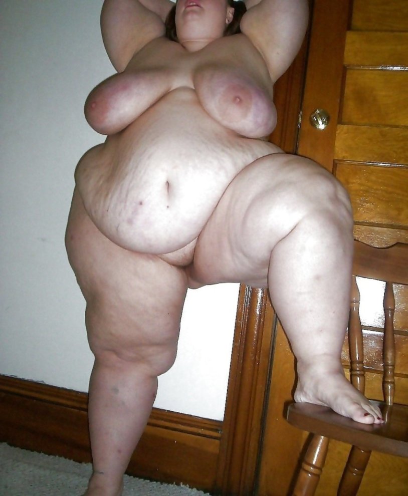 Super thick naked women