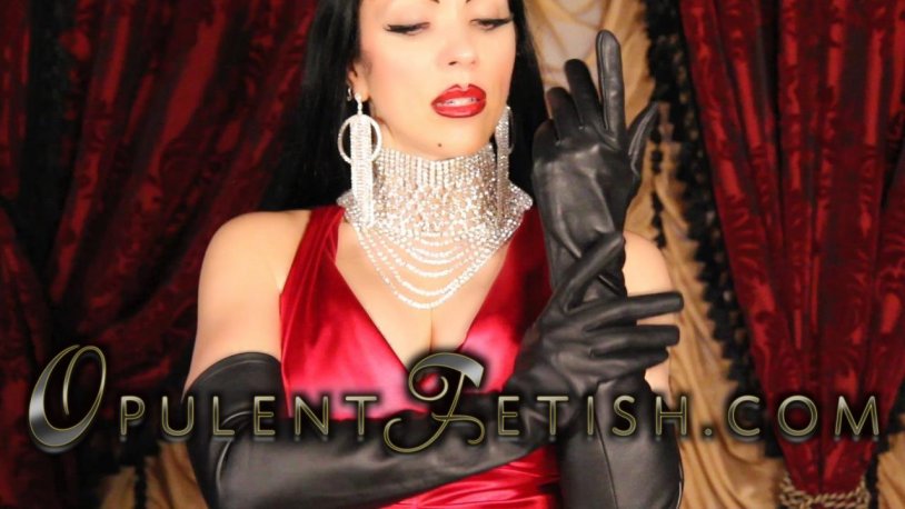 Mistress T in golfs lick