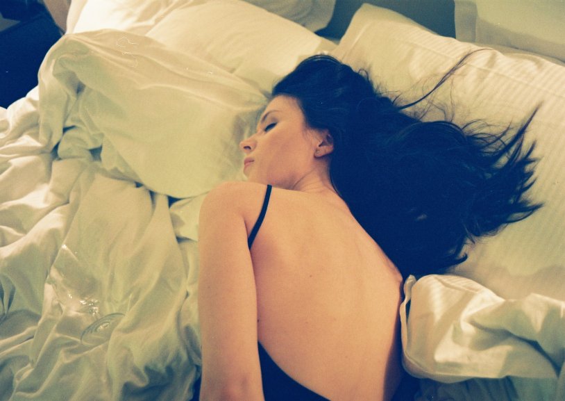 Girl in the kitchen joke