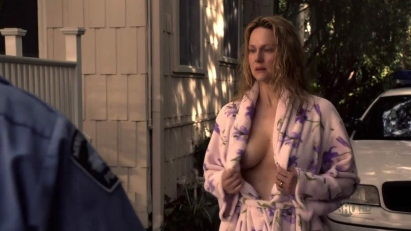 Laura Linny Erotic scenes