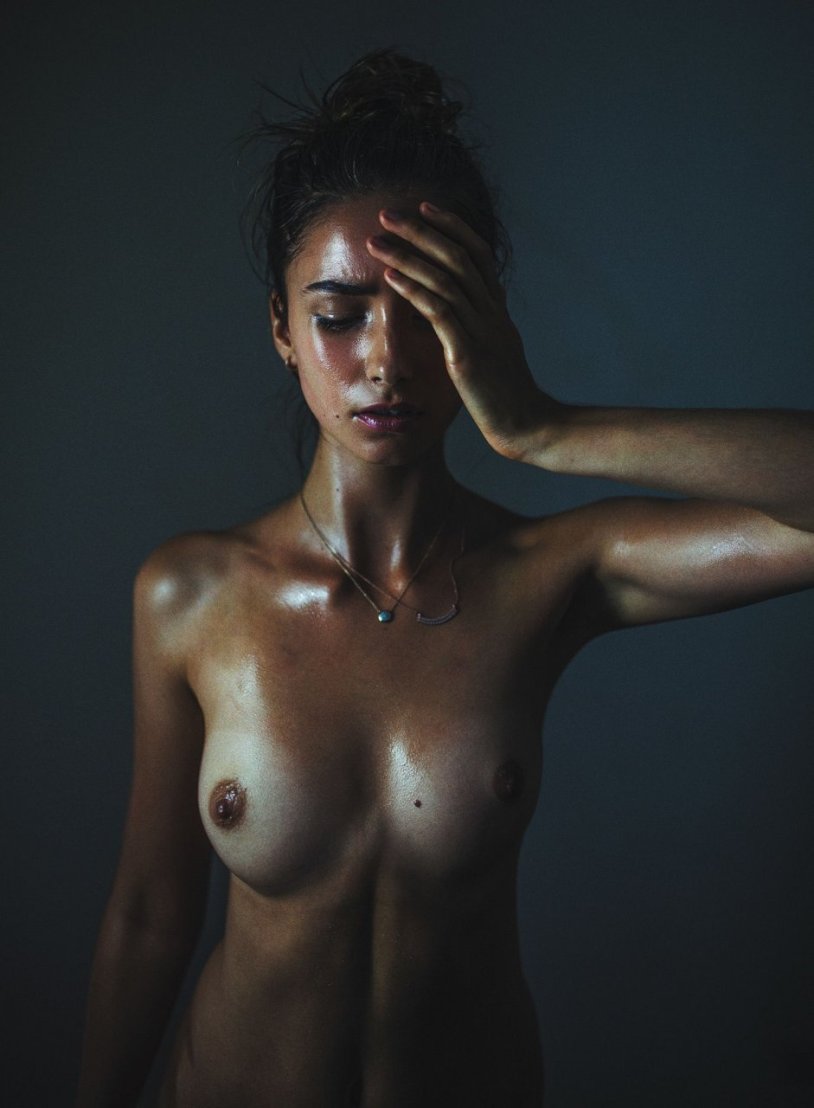 Girl Topless with an emphasis on the eyes