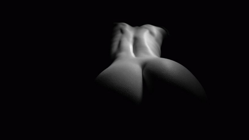 Beautiful naked women behind