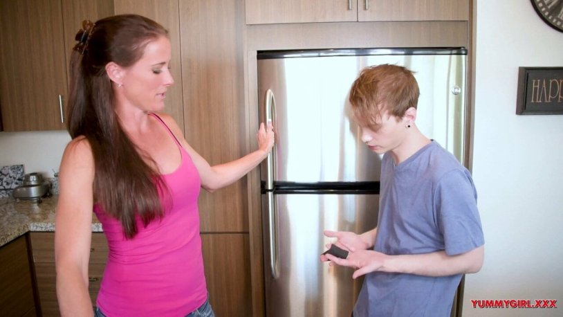 Moms Helping Hand 2020 Film