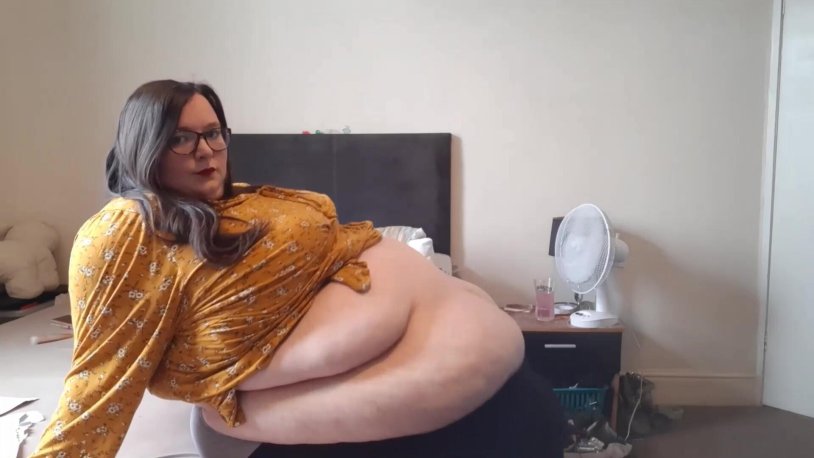 SSBBW macromastia of fat