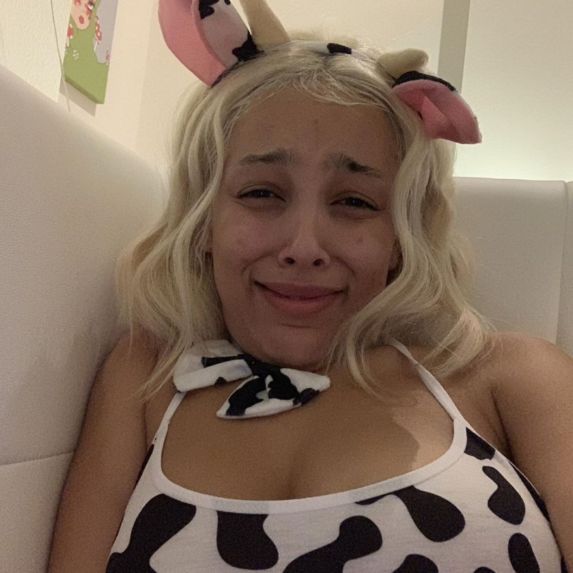 Doja Cat Hot photo tight dress