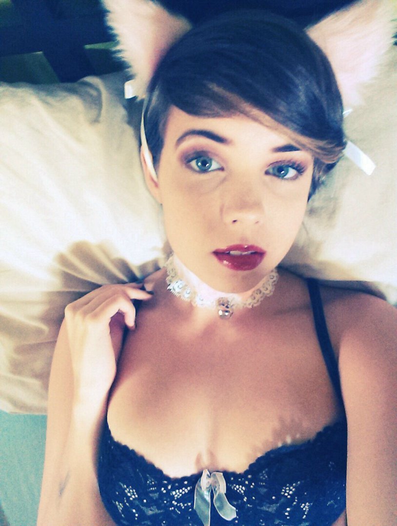 Janey Doe - Janey Doe Gets Caged (06/18/2019) 1080p