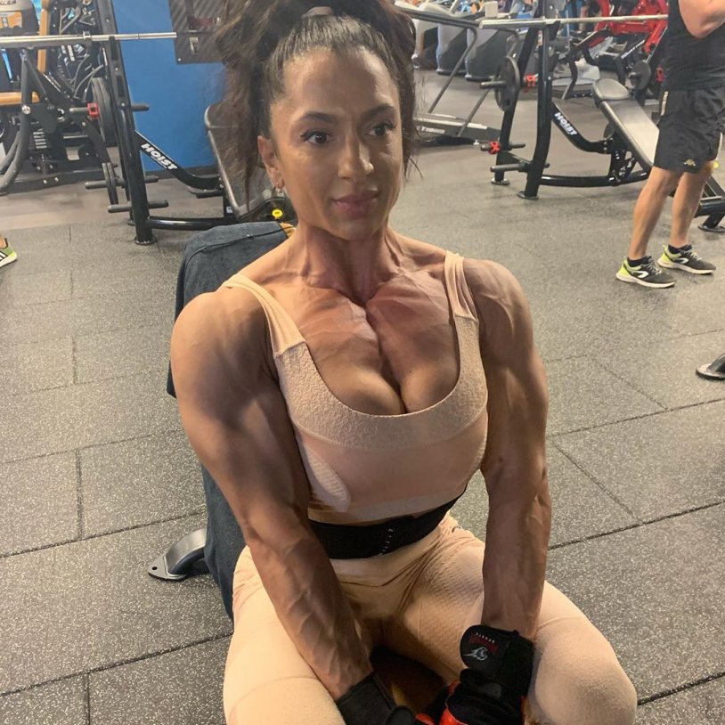 Women in pantyhose in cars