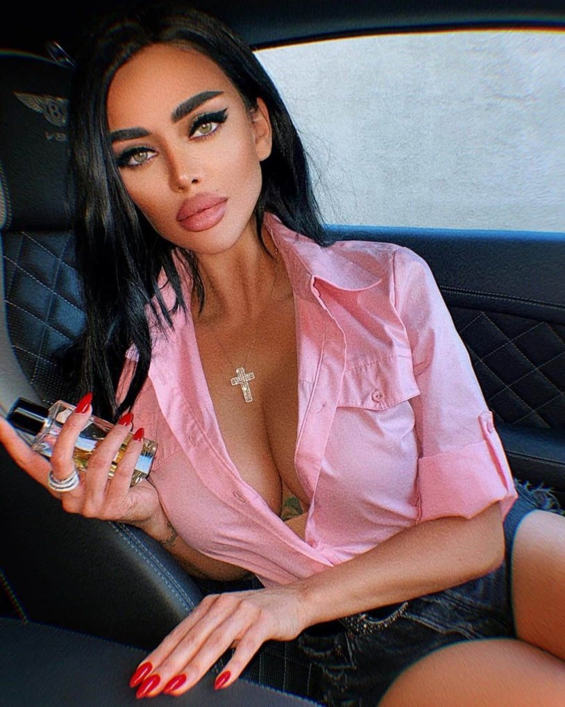 Kuzmina Nita in a leather jacket