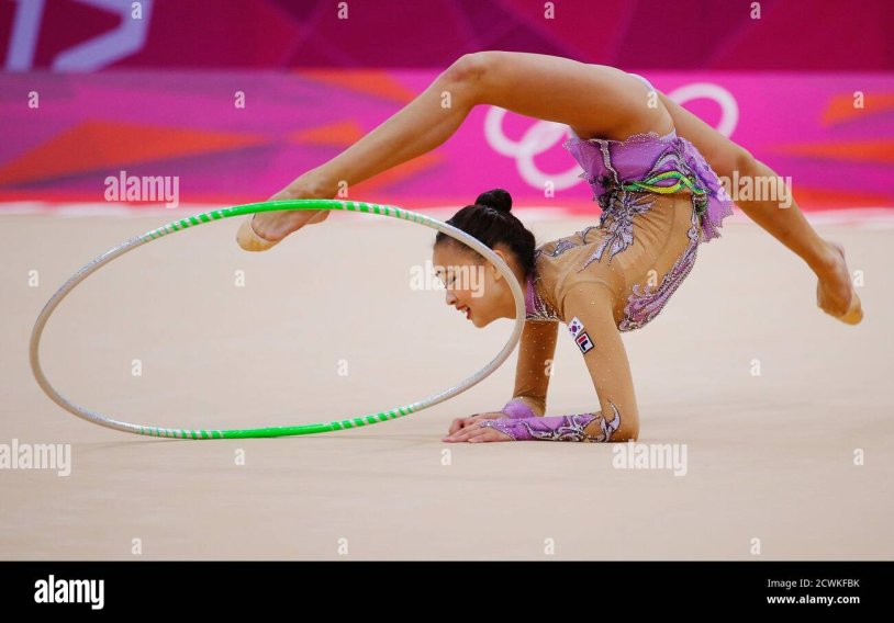 Happy End Erotic scenes