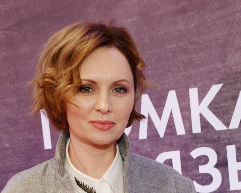 Elena Lyadova Leviathan bed