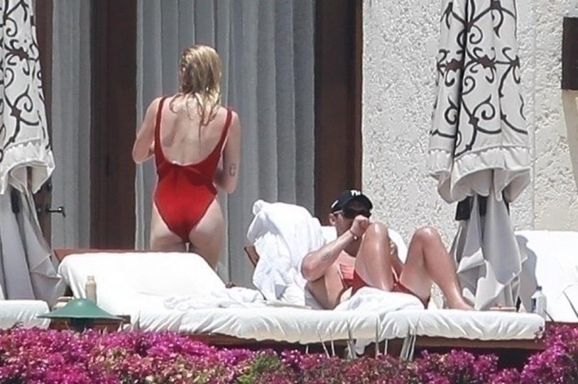 Sophie Turner Cumshot Fake