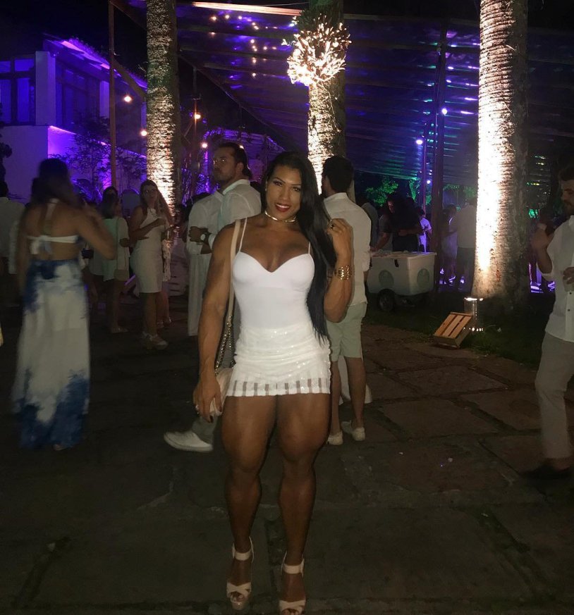 Alessandra Alves Bodybuilding