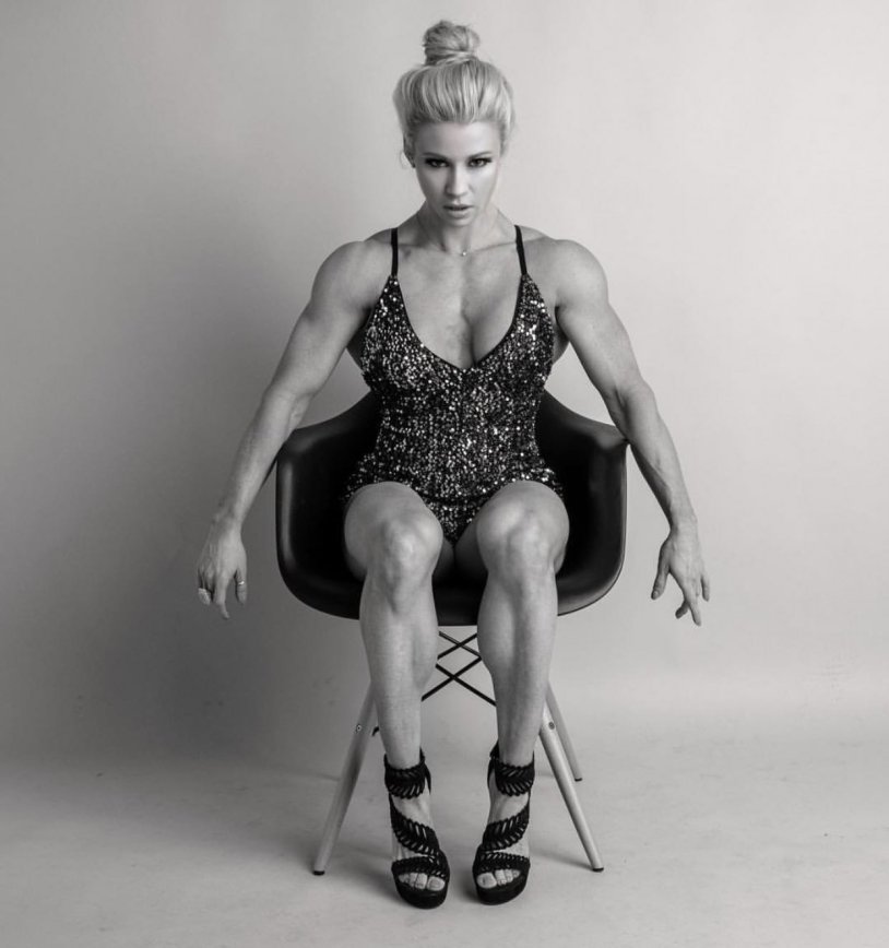 Jessica Williams legs