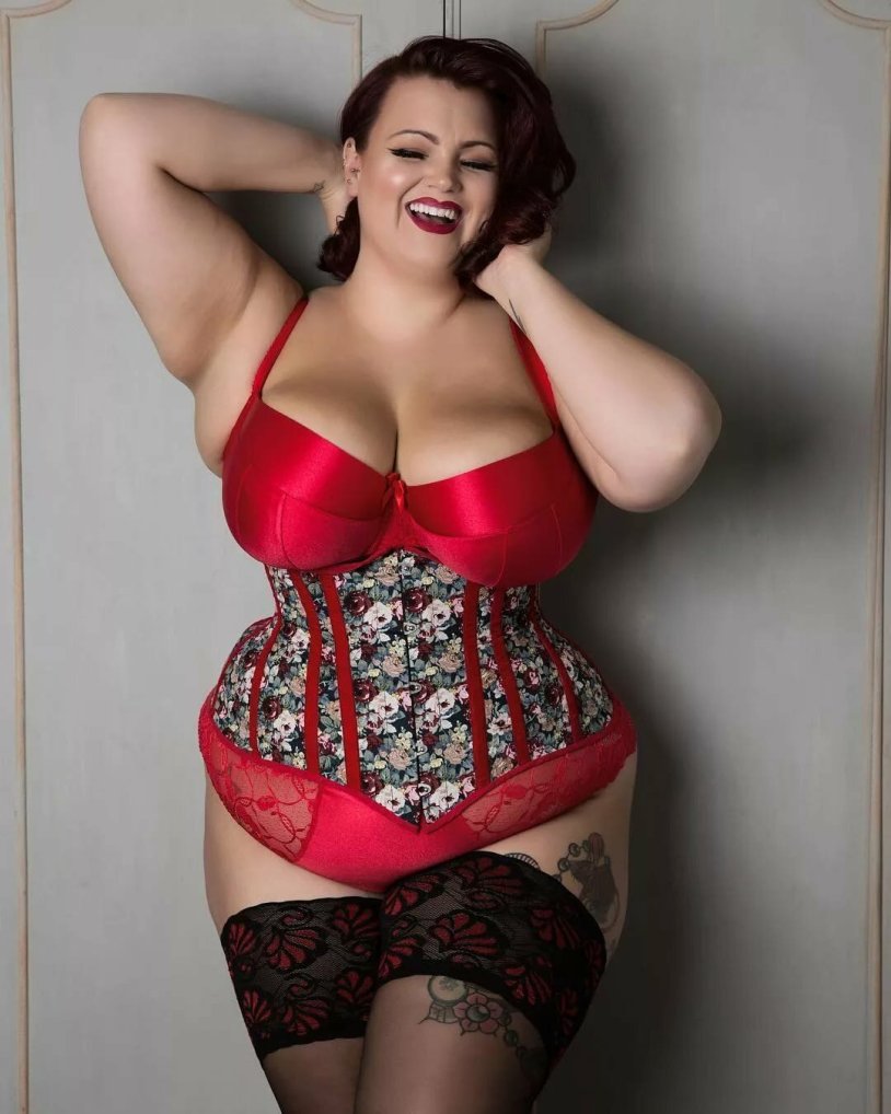 Pushkh Amber Rhine ass