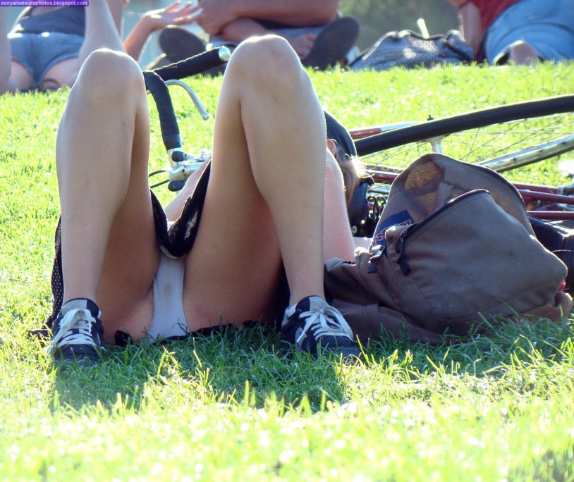 Real amateur public candid upskirt