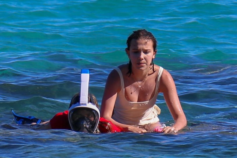 Milli Bobbi.bovtsg in a swimsuit