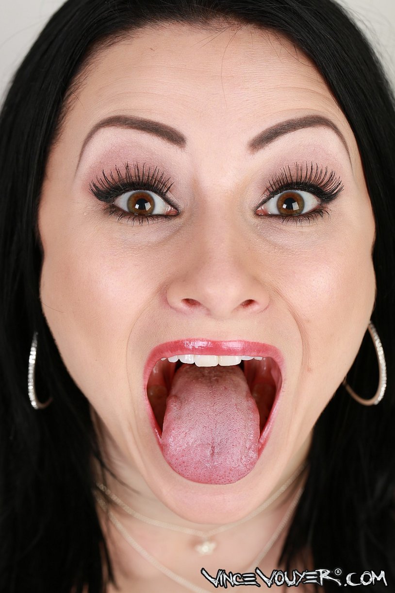 The actress opened her mouth