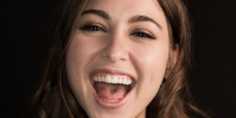 Cameron Dee Open Mouth