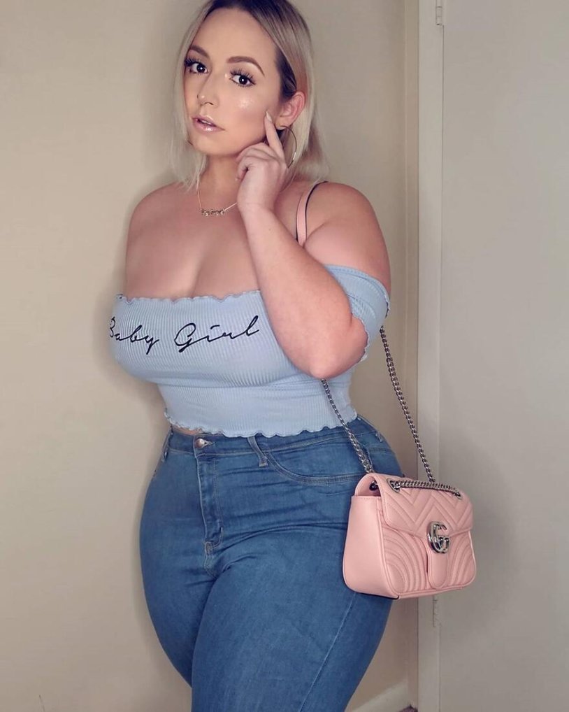 Josefina vincenza @fuchsiafi