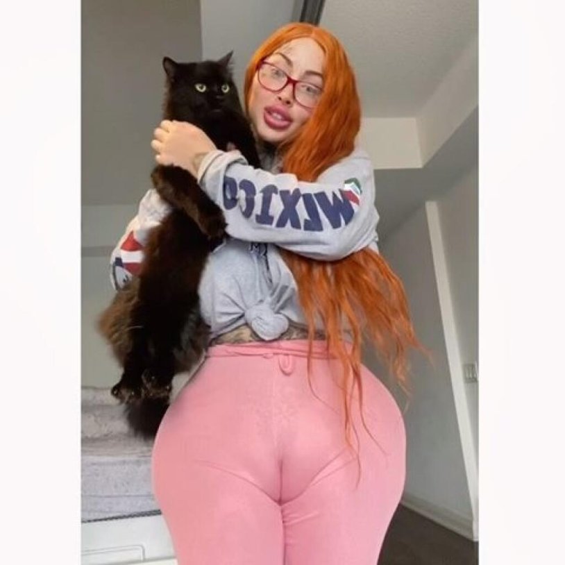 Mary Magdalene Bloger naked