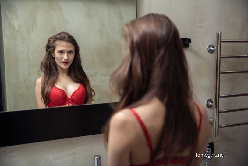 Lower underwear female