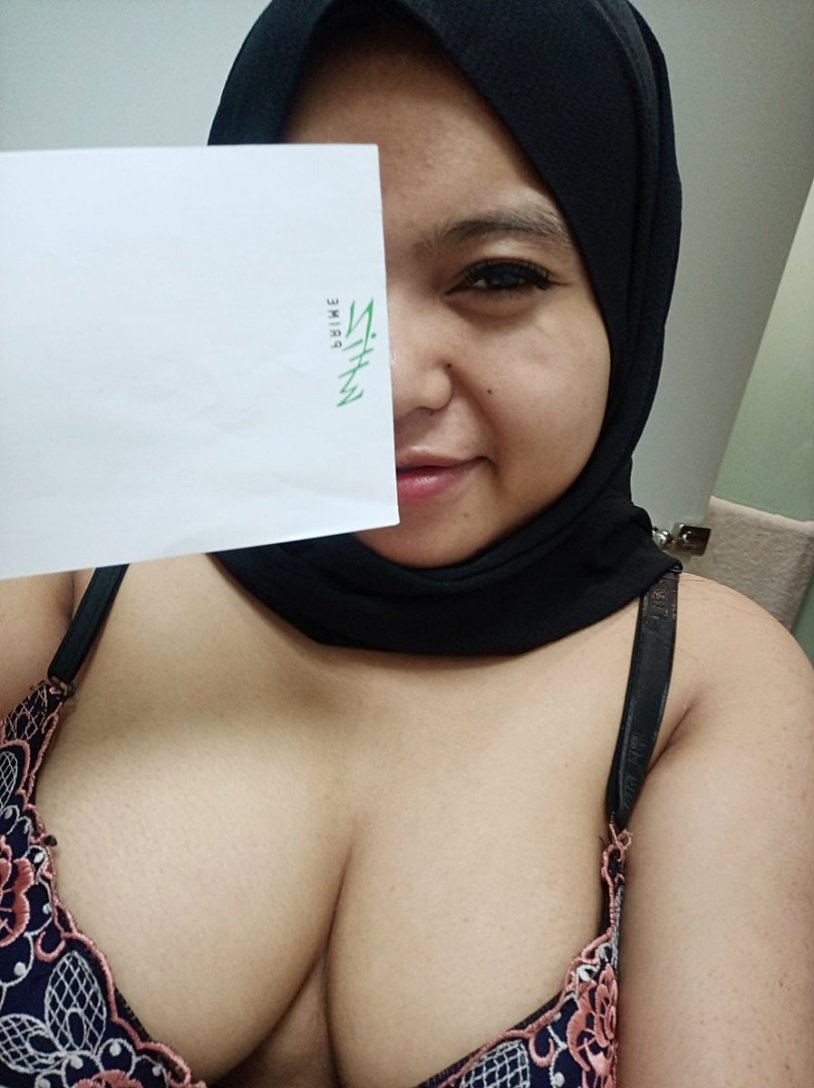BOKEP-indo -ABG-BERHIJAB-NYEPONG-KONTOL-SAMBIL XXX