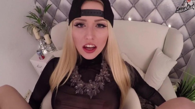 Lucy Kat finished on the face