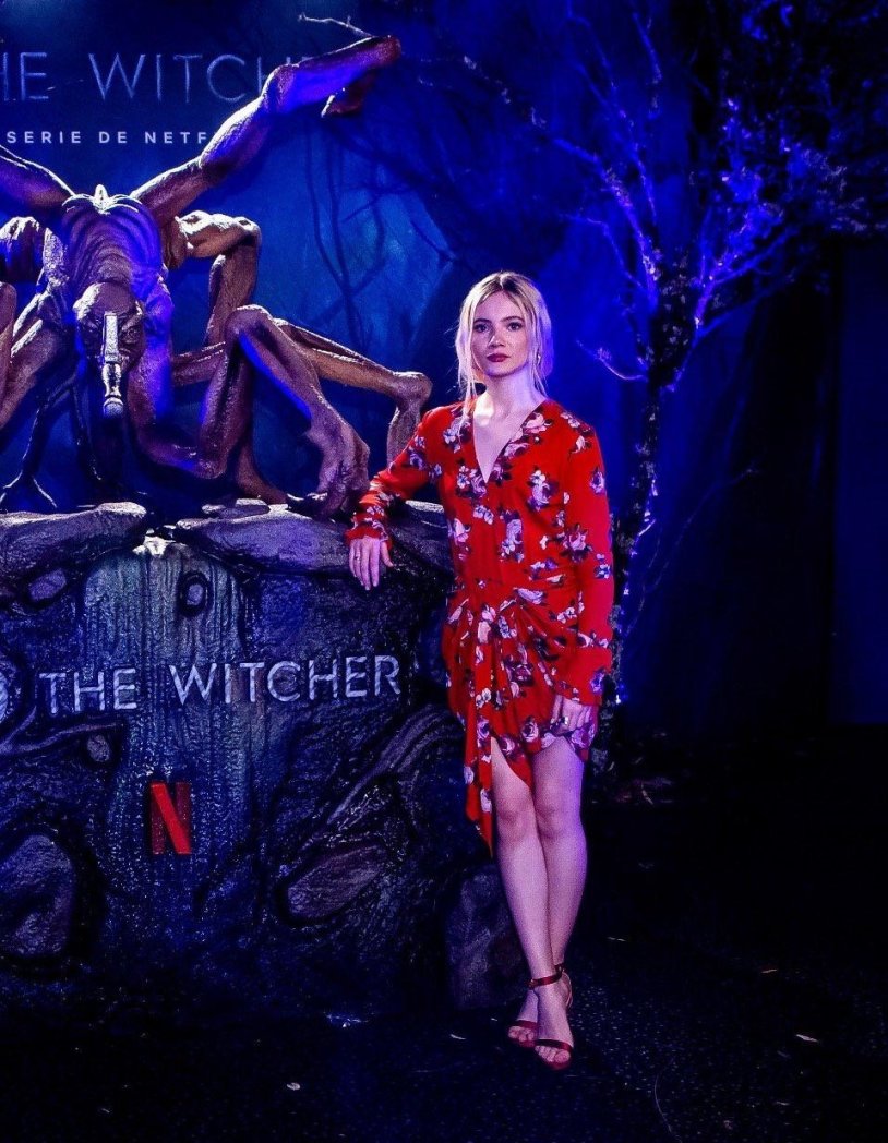 Henry Cavill and Freya Allan