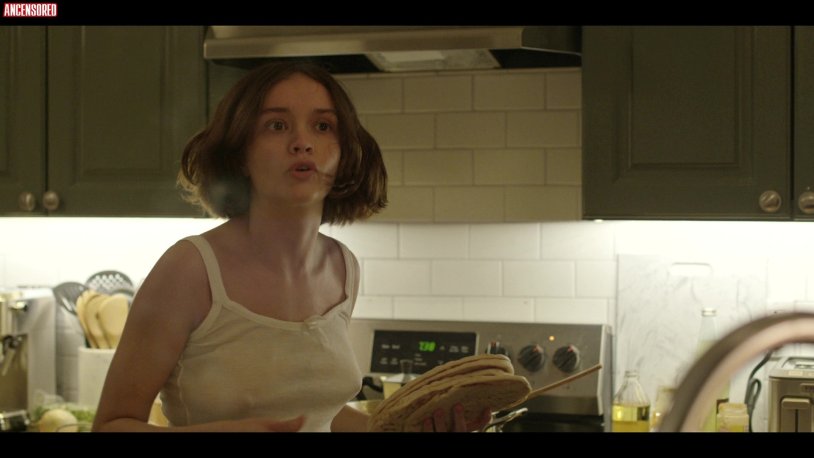 Olivia Dedzhong Erotic scenes