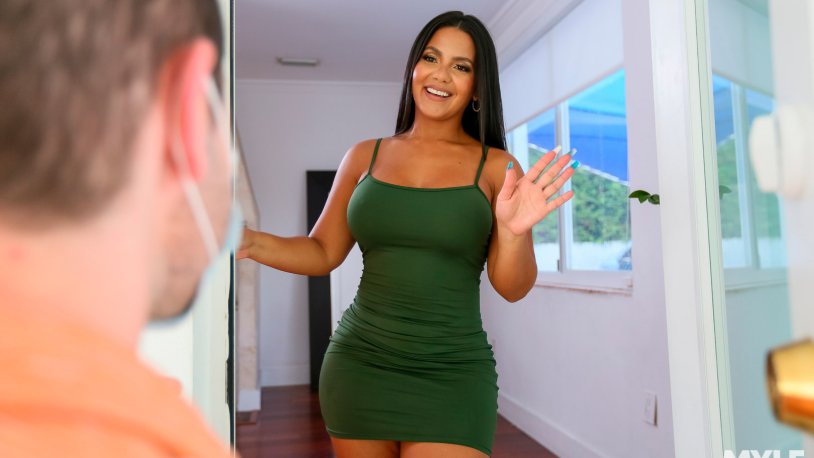 Rose Monroe and Spicy J Two Rabudas Latinas