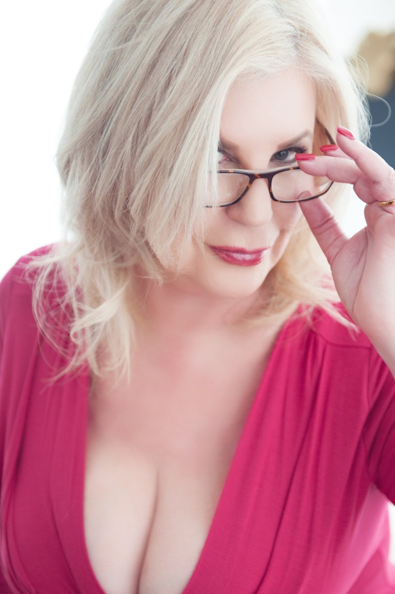 Anneke Van Buren 2021