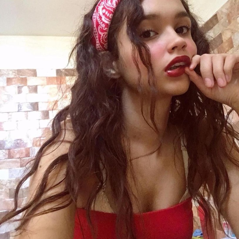 Mercedes Benz G63 AMG Girl