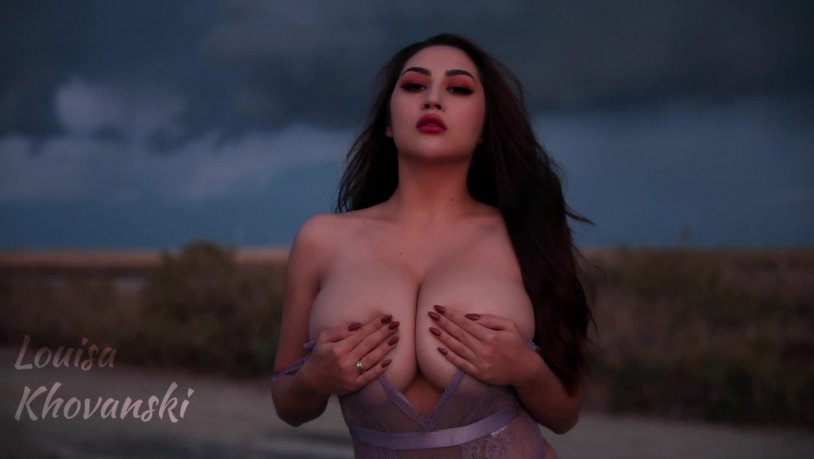 Louisa Khovanski Onlyfans 2021