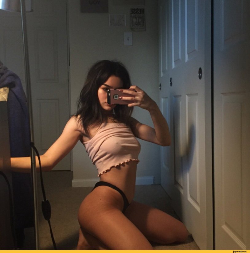 Genesis Lopez (@geneslopezofficial)