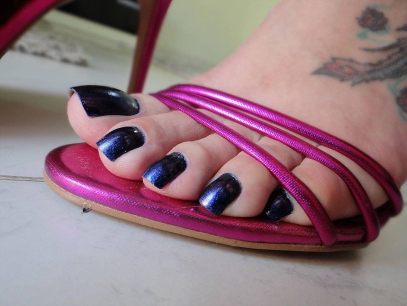 Soft_Sole Queen nude pics