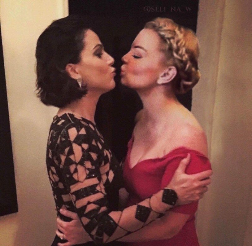 Pedicure for lilac sandals