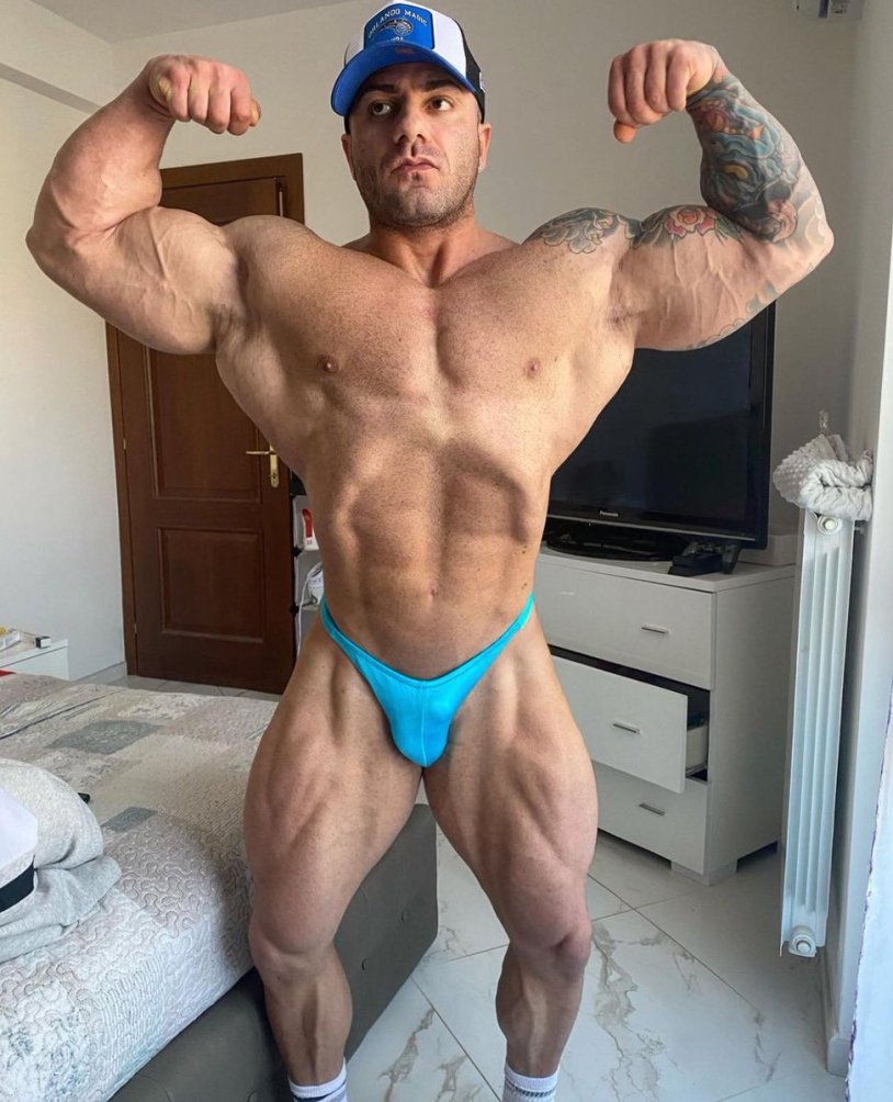 BodyBuilder Beautiful: Don Rafael Naked