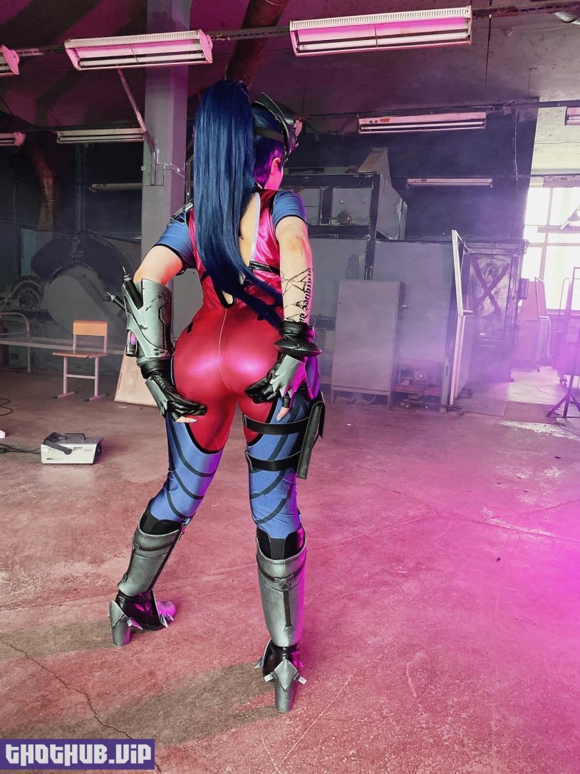 Alina Becker Cosplay